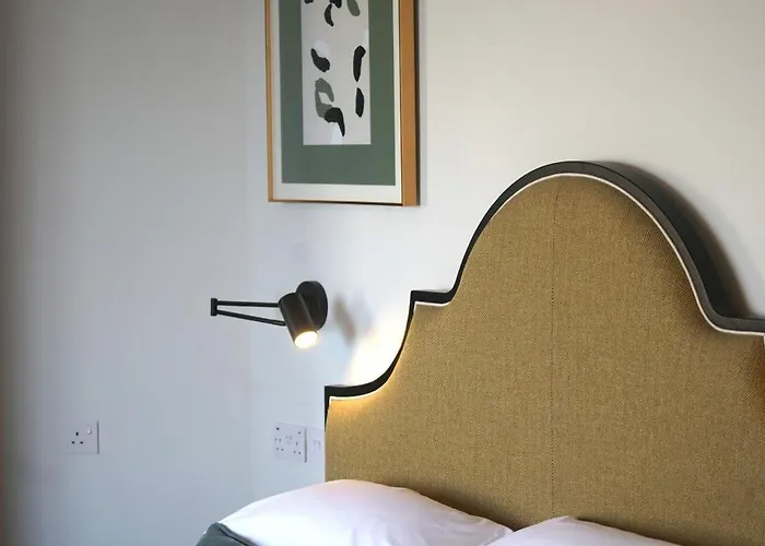 Battery House La Valette