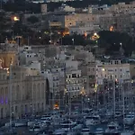 Battery House * Valletta