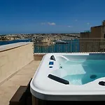 Battery House * Valletta