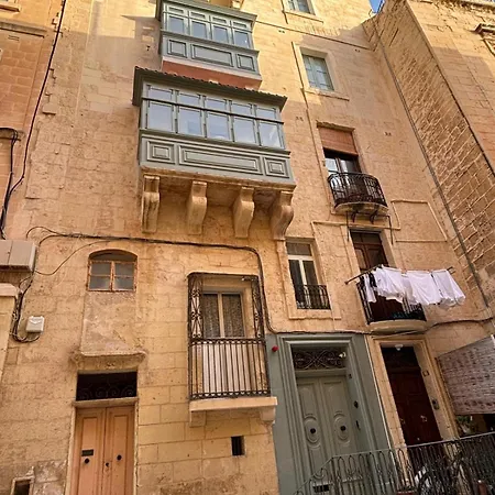 מלון Battery House ואלטה