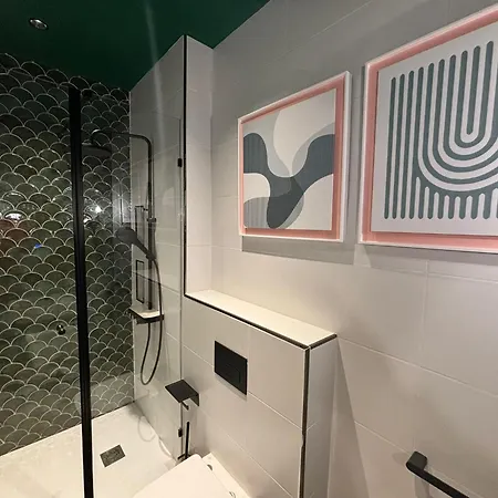 מלון Battery House ואלטה