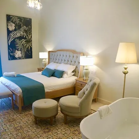 Battery House * Valletta