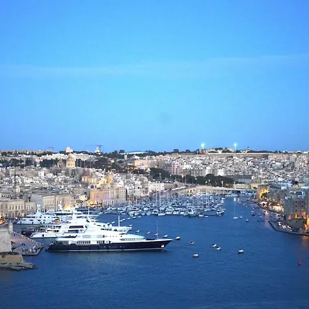 Battery House מלון *