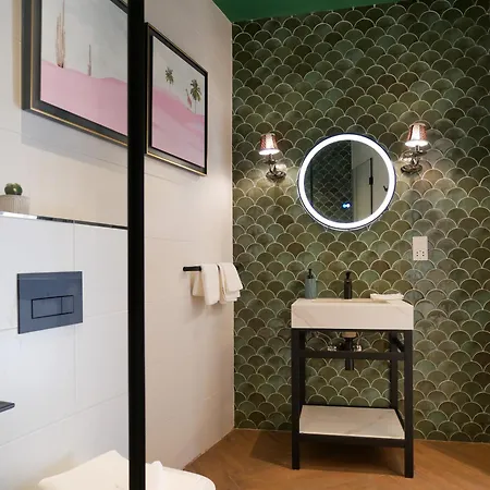 Battery House מלון ואלטה