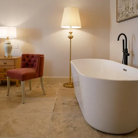 מלון Battery House ואלטה