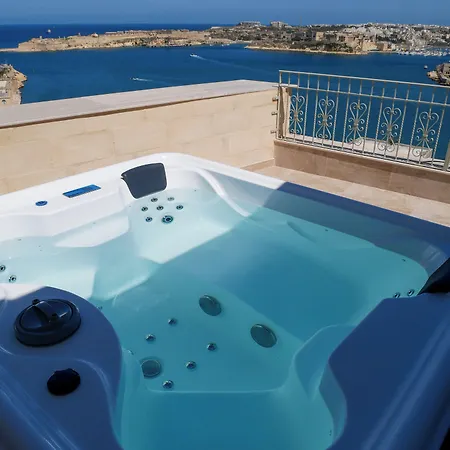 Battery House מלון *