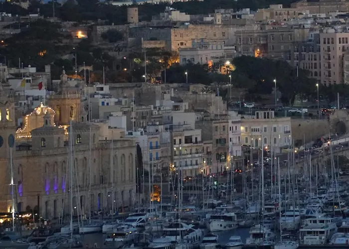 Battery House * Valletta