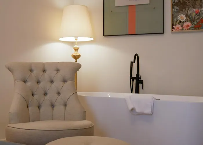 Battery House Hotel *