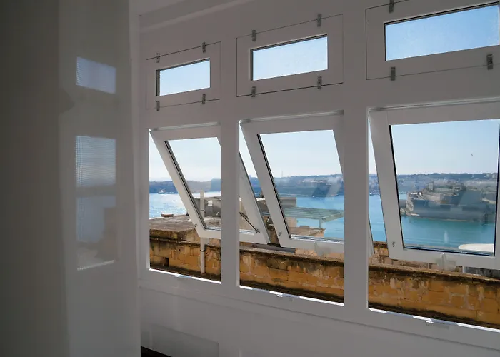 Battery House * Valletta